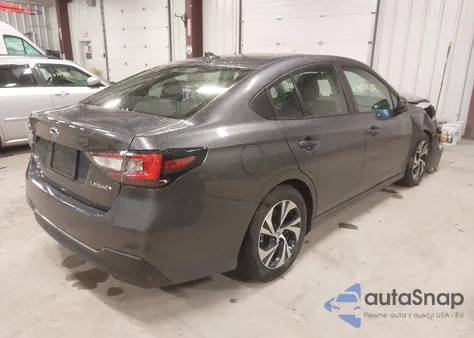 2024 Subaru Legacy Premium z USA, uszkodzony, nr VIN 4S3BWAF60R3021466